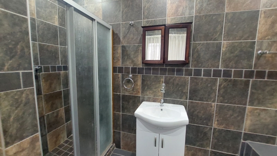 6 Bedroom Property for Sale in Doringkruin North West